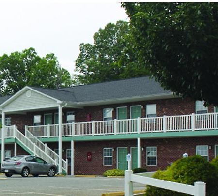 Eastside Suites Lynchburg Exterior foto